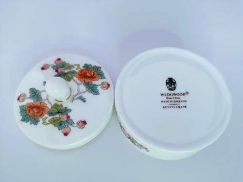 Wedgwood Kutani Crane Urn Vase, Floral Design  #