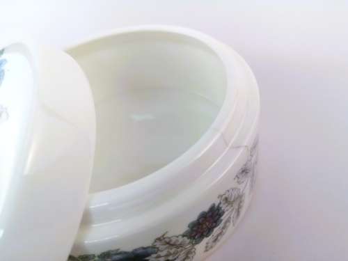 Wedgwood Clementine Pot Dish with Lid  #