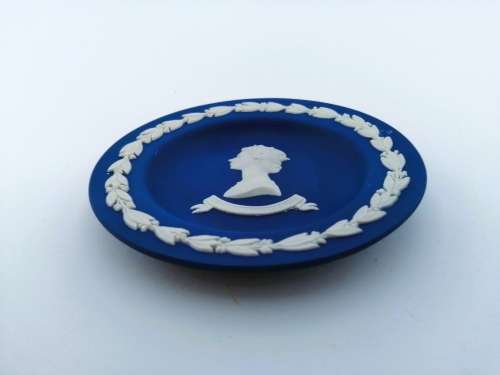 Vintage Wedgwood Jasper Medium Blue Queen Round Dish  #