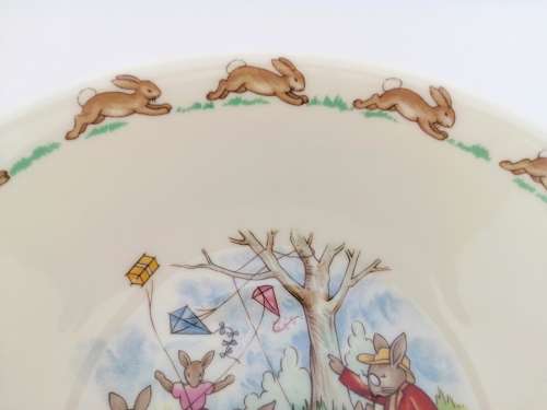 Beautiful Royal Doulton Bunnykins Bowl