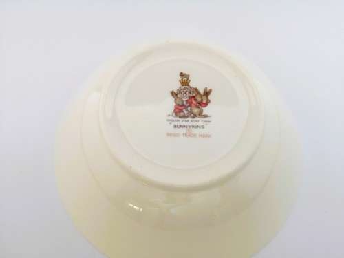 Beautiful Royal Doulton Bunnykins Bowl