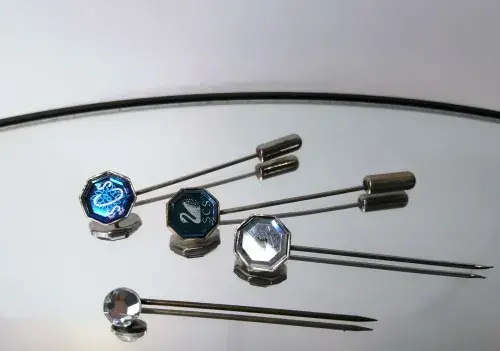 Swarovski Crystal 4 x Event Pins of SCS