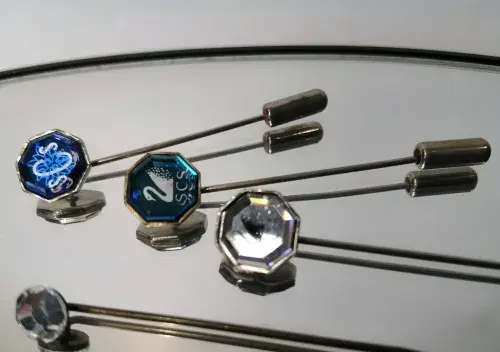 Swarovski Crystal 4 x Event Pins of SCS