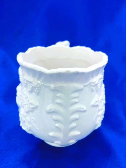 Lefton White Porcelain Decorative Planter Vase with Putti Cherubs Renaissance