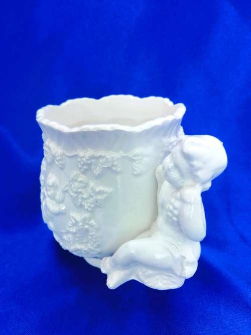 Lefton White Porcelain Decorative Planter Vase with Putti Cherubs Renaissance