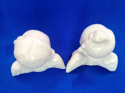 Augarten Wein Cherub Angels, Porcelain Blanc De Chine Pair of Angels, Ca: 1950s.