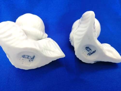 Augarten Wein Cherub Angels, Porcelain Blanc De Chine Pair of Angels, Ca: 1950s.