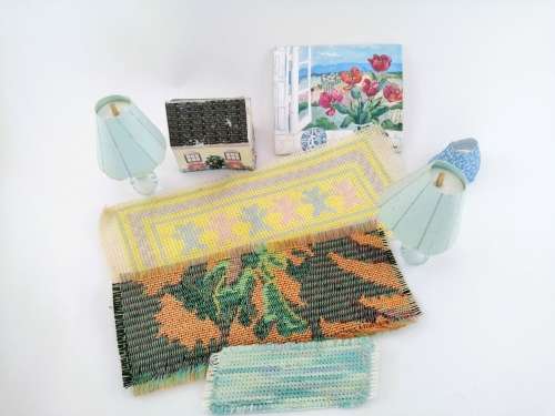 Vintage Dolls House Miniature Rugs Lamps and bits