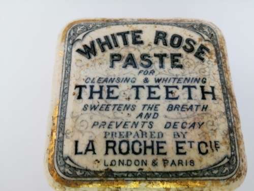 Antique Toothpaste pot and Lid La Roche Et Cie London and Paris