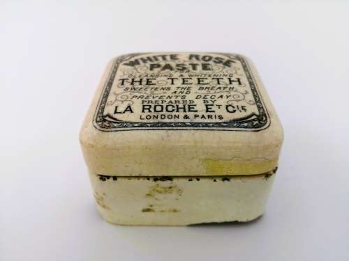 Antique Toothpaste pot and Lid La Roche Et Cie London and Paris