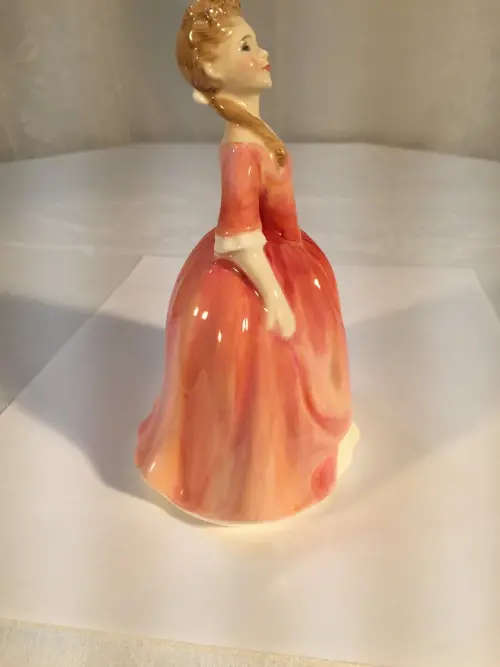 ROYAL DOULTON FIGURINE DEBBIE HN2400