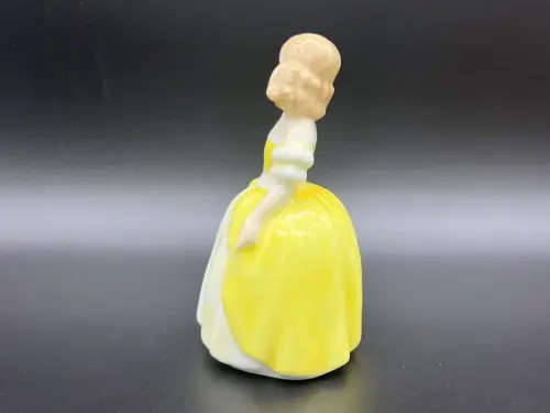 Royal Doulton Figurine ` Penny ` HN 2424