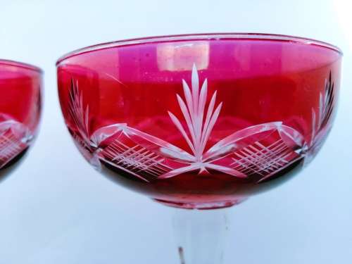 Beautiful Cranberry 2 x cut-glass champagne coupes