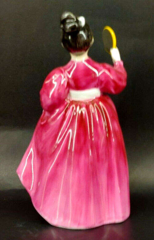 LOVELY ROYAL DOULTON FIGURE CALLED ` VANITY ` HN 2475