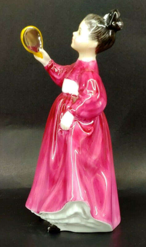 LOVELY ROYAL DOULTON FIGURE CALLED ` VANITY ` HN 2475