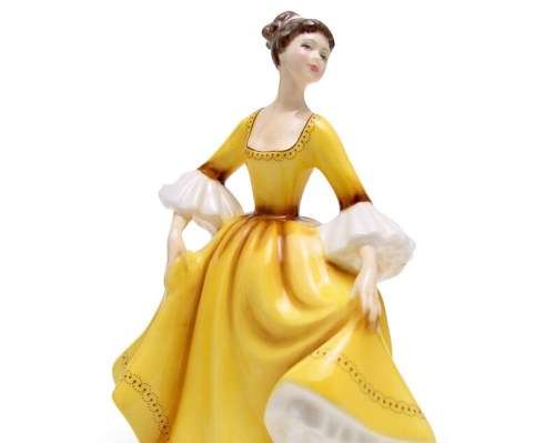 Royal Doulton Stephanie HN2807 Figurine 1976 Retired