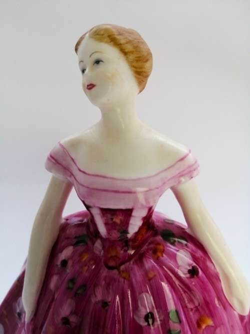 Coalport Bone China Debutante Lady Figurine KIMBERLEY