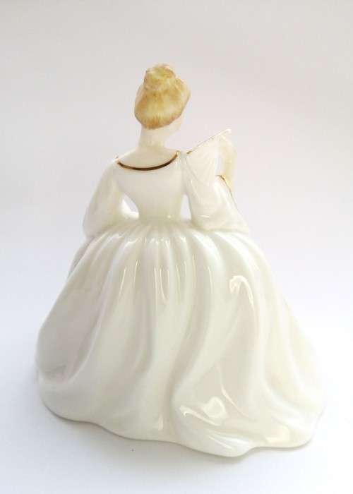 Coalport Figurine Ladies Of Fashion Samantha