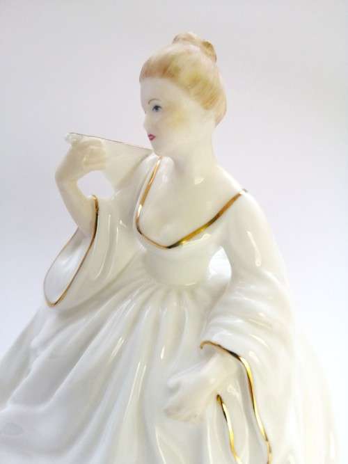 Coalport Figurine Ladies Of Fashion Samantha