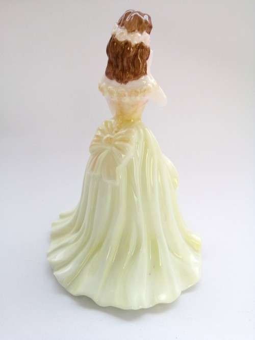 Coalport Figurine Debutante Lauren