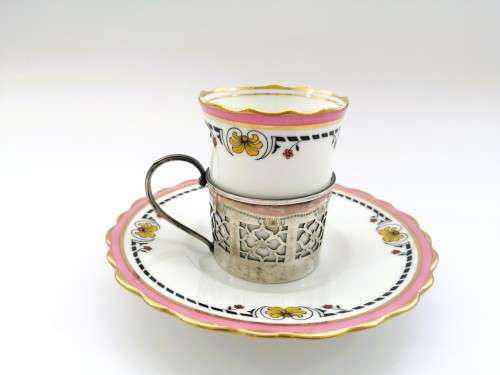 Aynsley coffee cup and saucer with silver holder, Birmingham, Deakin and Francis Ltd, 1926, 26g