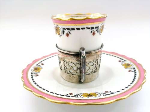 Aynsley coffee cup and saucer with silver holder, Birmingham, Deakin and Francis Ltd, 1926, 26g