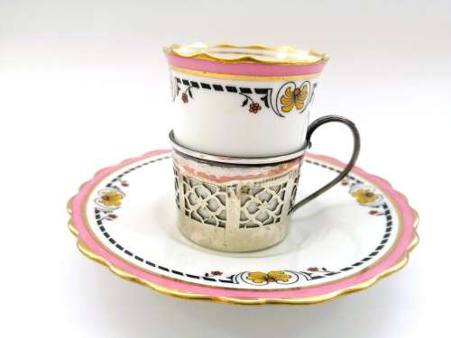 Aynsley coffee cup and saucer with silver holder, Birmingham, Deakin and Francis Ltd, 1926, 26g