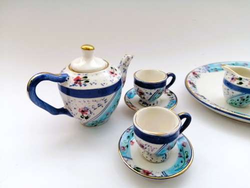 Beautiful Miniature Tea set - teaset