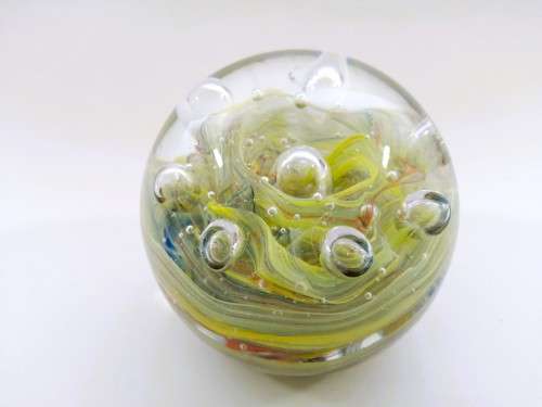 Stunning large Murano glass paperweight with bubbles