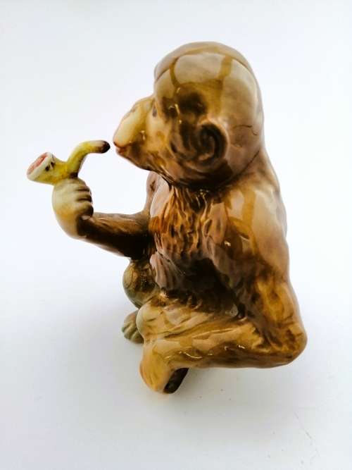BESWICK POTTERY PIPE SMOKING MONKEY CHIMPANZEE FIGURE #1049