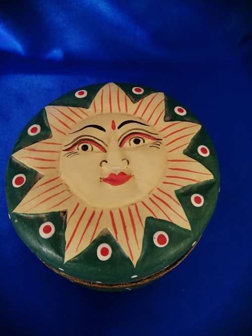 Vintage Celestial Trinket Box, 90s wooden sun jewellery holder