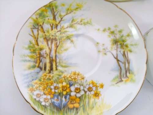 SHELLEY Daffodil Time TRIO Tea Side Plate Cup and Saucer ENGLAND