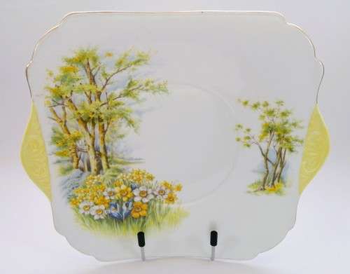 SHELLEY Daffodil Time Large Cake Plate ENGLAND