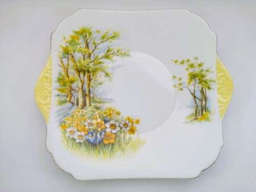 SHELLEY Daffodil Time Large Cake Plate ENGLAND
