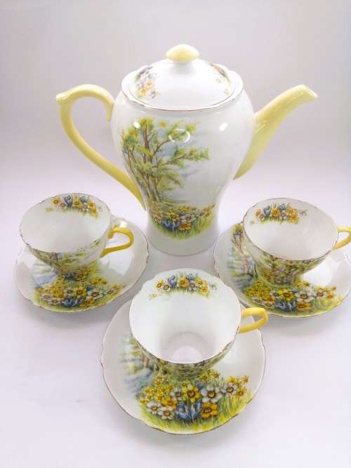 SHELLEY Daffodil Time Part Coffee Set ENGLAND