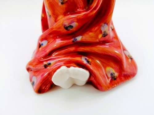 Royal Doulton Figurine `This Little Pig` HN17938  *