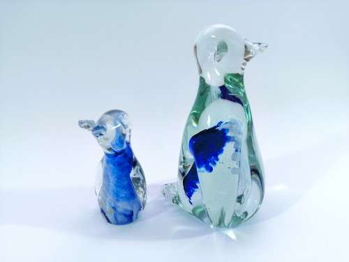 Art Ngwenya Glass Mother and baby Penguin Swaziland Eswatini