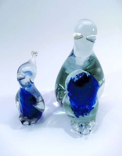 Art Ngwenya Glass Mother and baby Penguin Swaziland Eswatini