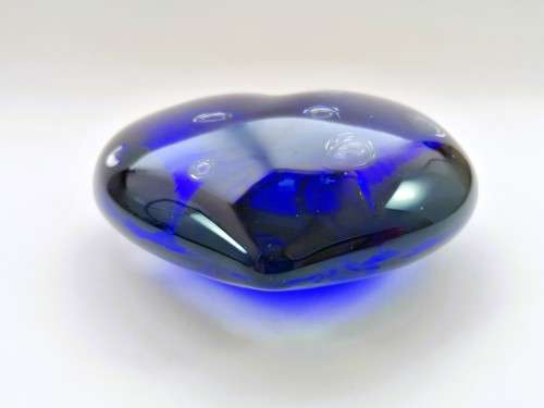 Beautiful Art Glass Colert Blue Heart Paperweight Handcrafted