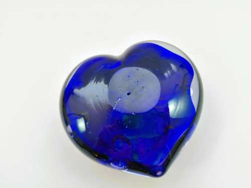Beautiful Art Glass Colert Blue Heart Paperweight Handcrafted