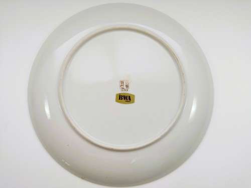 Vintage Japan Imperial  Imari Ware  Porcelain Plate - Flowers