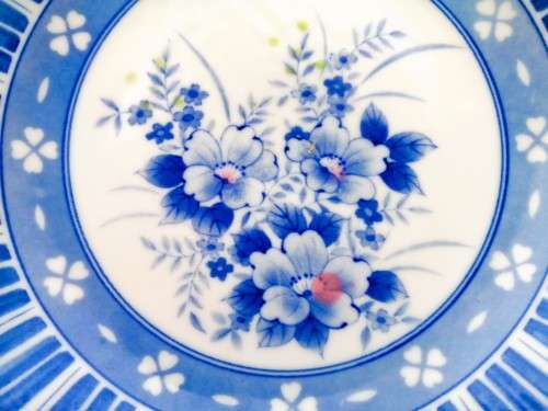 Vintage Japan Imperial  Imari Ware  Porcelain Plate - Flowers #