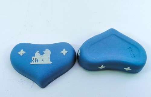 WEDGWOOD - Pale Blue Jasper / Jasperware Miniature HEART TRINKET