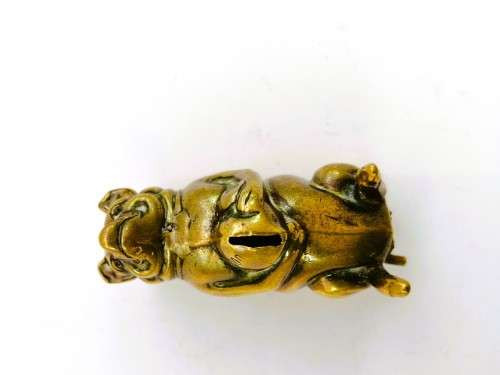 Sitting $$$ BAG Pig NOVELTY TAPE MEASURE ORIGINAL ANTIQUE,c1890 FIGURAL,