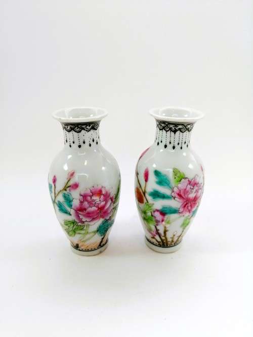 Pair Porcelain Chinese Vases