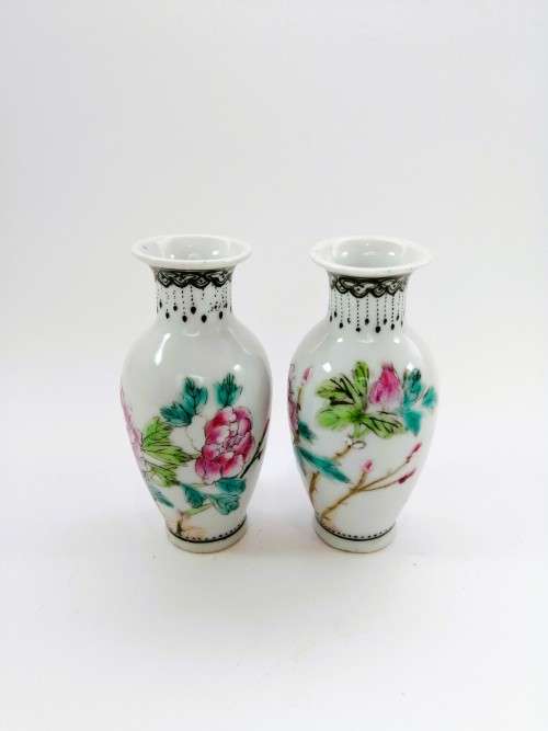 Pair Porcelain Chinese Vases