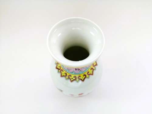 Large Porcelain Chinese Vase
