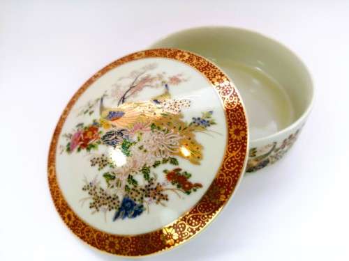 Large Satsuma Japan Vintage Peacock Trinket Box