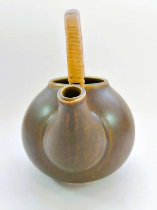 Iconic Ulla Procopé Large Brown Ceramic Teapot GA1, Arabia Finland, 1960s