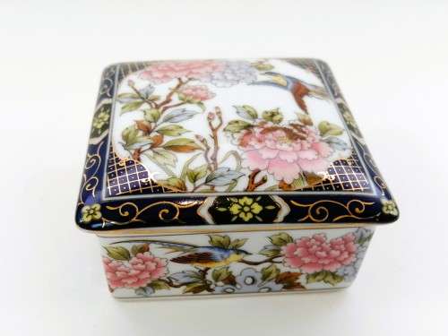 Beautiful round lidded trinket pot Navy and gold with birds